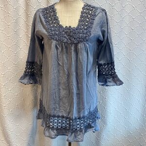 Noelle size s/m Blue Crochet lace neckline hem and sleeves 100% cotton